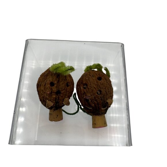 Vintage Handmade Walnut Shell Pig Figurines Set Of 2 Folk Art Animals - Picture 2 of 5